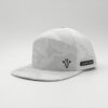 Gorra blanca estampada vicera plana